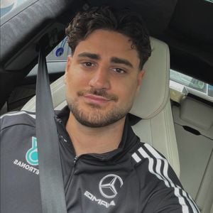 Bald Papa? Streamer EliasN97 plaudert Kinderplanung aus