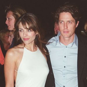 Elizabeth Hurley und Hugh Grant sind bis heute enge Freunde!