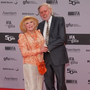 Krebs: Schauspielerin Elke Sommer trauert um ihren Mann