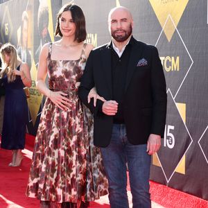 Stolzer Papa John Travolta feiert Ellas Red-Carpet-Auftritt