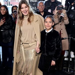 Seltener Auftritt: Ellen Pompeo mit Tochter auf Fashionshow