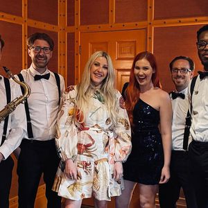 Wenige Wochen nach Geburt: Ellie Goulding tritt wieder auf!