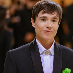 So beschreibt Elliot Page seinen ersten Kuss mit einer Frau!