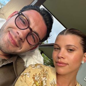 Zum Jahreswechsel: Sofia Richie teilt Pics mit Verlobtem!