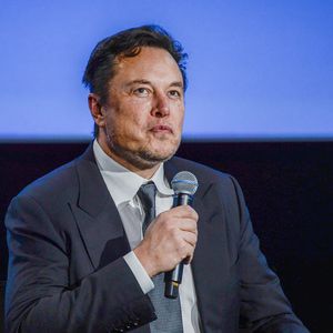 Nach Elon Musks Übernahme: Diese Stars löschten Twitter!