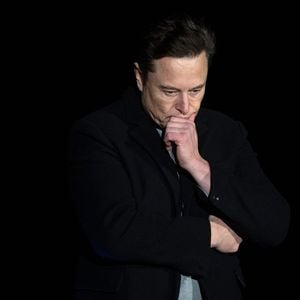 Nach seinem Kauf von Twitter: Elon Musk ist überarbeitet!