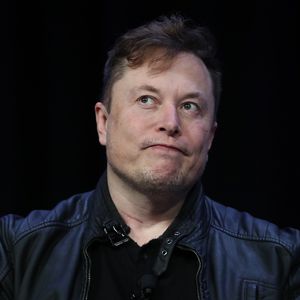 Verrückt! Elon Musk positiv und negativ auf Corona getestet
