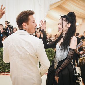 Skurrile Theorie: Elon Musk hält seine Ex Grimes für unreal!
