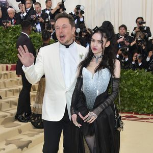 Grimes könnte sich ohne Elon Musks Hilfe kein Haus leisten