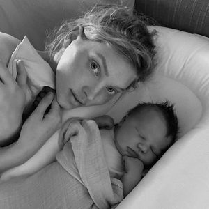 Ihre Tochter heißt Tuulikki: Elsa Hosk erklärt den Babynamen