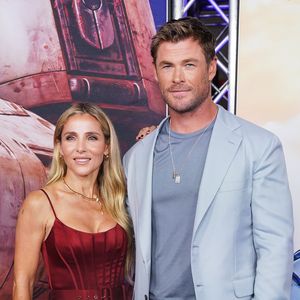Darum funktioniert Elsa Patakys Ehe mit Chris Hemsworth gut