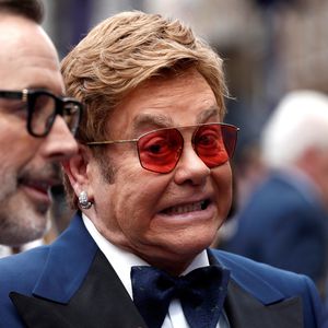 Klausel-Verstoß: Elton John soll Ex drei Millionen zahlen