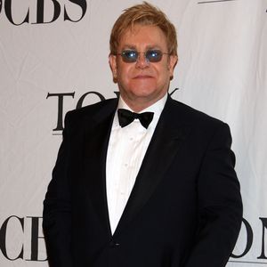 Elton John spricht offen über sein hitziges Temperament