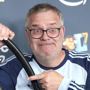 Nachwuchstalente: Elton setzt auf "junge Comedian-Damen"