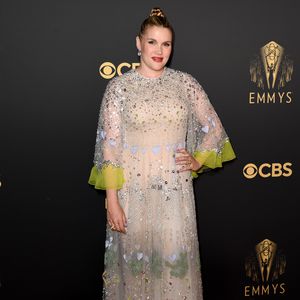 Baby schon da? Emerald Fennell ohne Babybauch bei den Emmys!