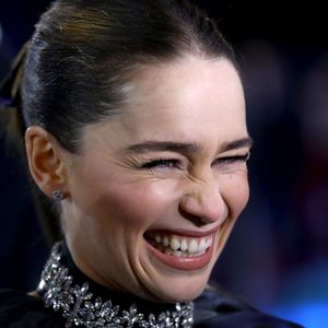 Emilia Clarke hat am "Last Christmas"-Set viel getrunken