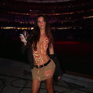 Hat Emily Ratajkowski nach ihrer Trennung etwa einen Neuen?