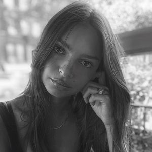 Model Emily Ratajkowski hatte mit Depressionen zu kämpfen