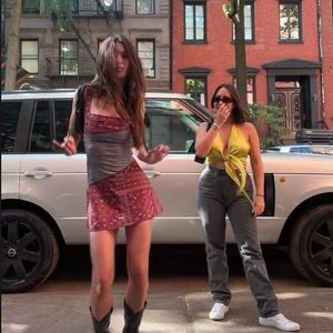 Trennungsgerüchte: Tanzt Emily Ratajkowski den Frust weg?
