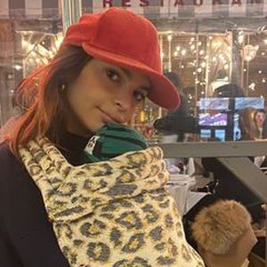Süß! Hier ist Emily Ratajkowski mit Baby Sylvester unterwegs