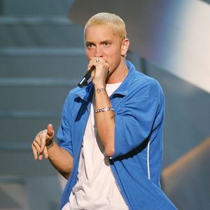 Eminem schämte sich als Kind für sein Leben mit Mama Debbie