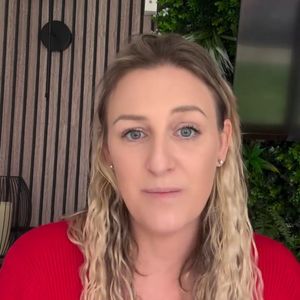 Brustkrebs: Influencerin Emma Adams verkündet eigenen Tod