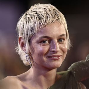 Emma Corrin reflektiert die Zeit bei Hitserie "The Crown"