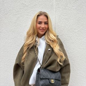 Follower sind von Emma Fernlunds neuem Gesicht geschockt