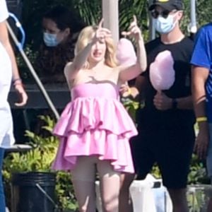 Will Emma Roberts sich Liam Hemsworth krallen?