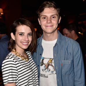 Endlich: Emma Roberts zeigt ihren Verlobungsring!