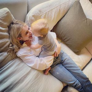 Erstes Bild seit Monaten: Emma Roberts' Baby schon so groß