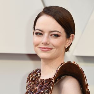 Disney-Remake: Erstes Foto von Emma Stone als Cruella de Vil