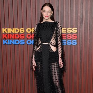Oh, là là! Emma Stone strahlt in semitransparenter Abendrobe