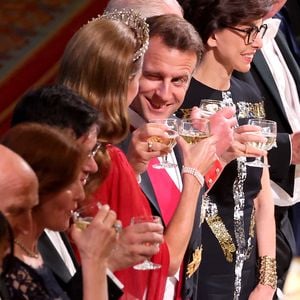 Flirtalarm: Emmanuel Macron zwinkerte Kate beim Bankett zu