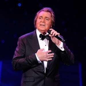Engelbert Humperdincks überraschendes Fitnessritual mit 90