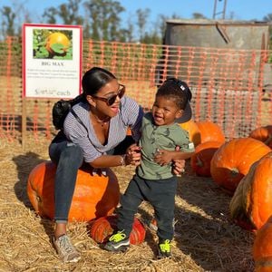 Putzig: Kevin und Eniko Harts Baby Kenzo verzaubert das Netz