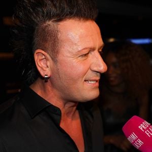 Ennesto Monté vergeigt Debütauftritt seiner neuen Show