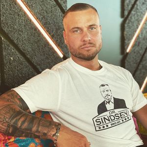"Zu oberflächlich": Eric bei Promi BB nicht auf Flirtkurs