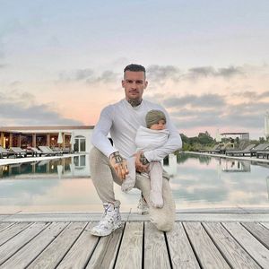 "Liebe es, Vater zu sein": Eric Stehfest postet Babybild