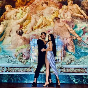 Erich und Oana sind die Stars im neuen Culcha-Candela-Clip!