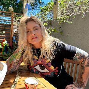 "Baywatch"-Star Erika Eleniak (56) startet OnlyFans-Karriere