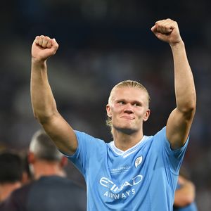 Erling Haaland gönnt sich nach Vertragsabschluss Porsche 911
