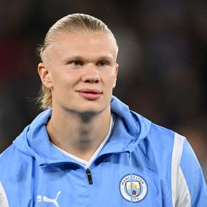 Kicker Erling Haaland feiert neuen Tor-Rekord mit Baby-Jubel