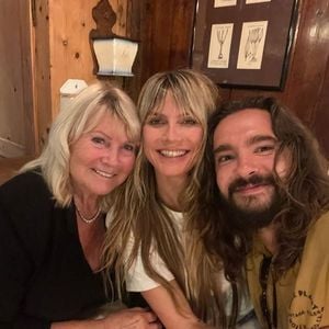 Mit Mutti und Tom: Heidi Klum teilt niedliches Familienbild