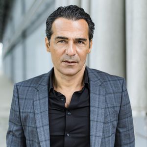 Zum Jubiläum: Erol Sander in Gastrolle bei "Alles was zählt"