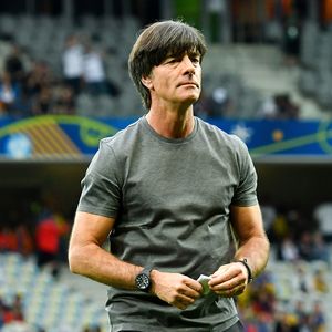 Er sieht so lässig aus: Deshalb trägt Jogi Löw jetzt T-Shirt