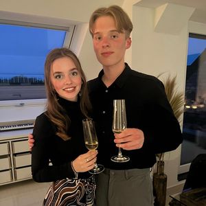 Mit 17 mit Freundin zusammengezogen: So ist's für Iggi Kelly