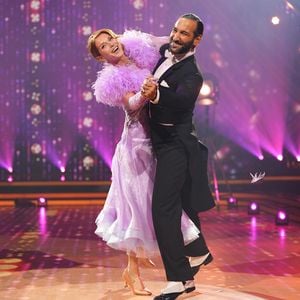 "Großer Meister": Esther Schweins lobt Tanzpartner Massimo