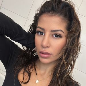 Datet Eva Benetatou etwa diesen Ex-Bachelorette-Kandidaten?