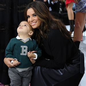 Fashion-Week-Geknuddel: Eva Longoria kuschelt ihren Sohn